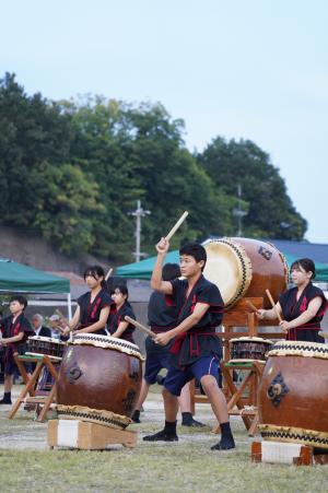 子どもたちの太鼓演奏