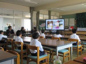 浦崎小学校での様子