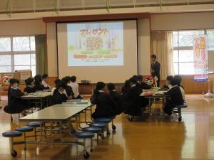 山波小学校での様子