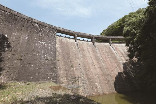 久山田ダム（写真）