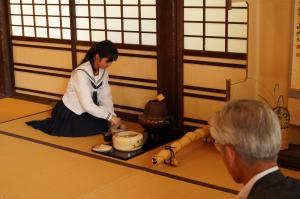 お点前さんの写真