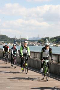 海岸線をサイクリング